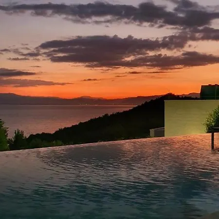 Prive Luxury With Private Pool Villa Shetaj